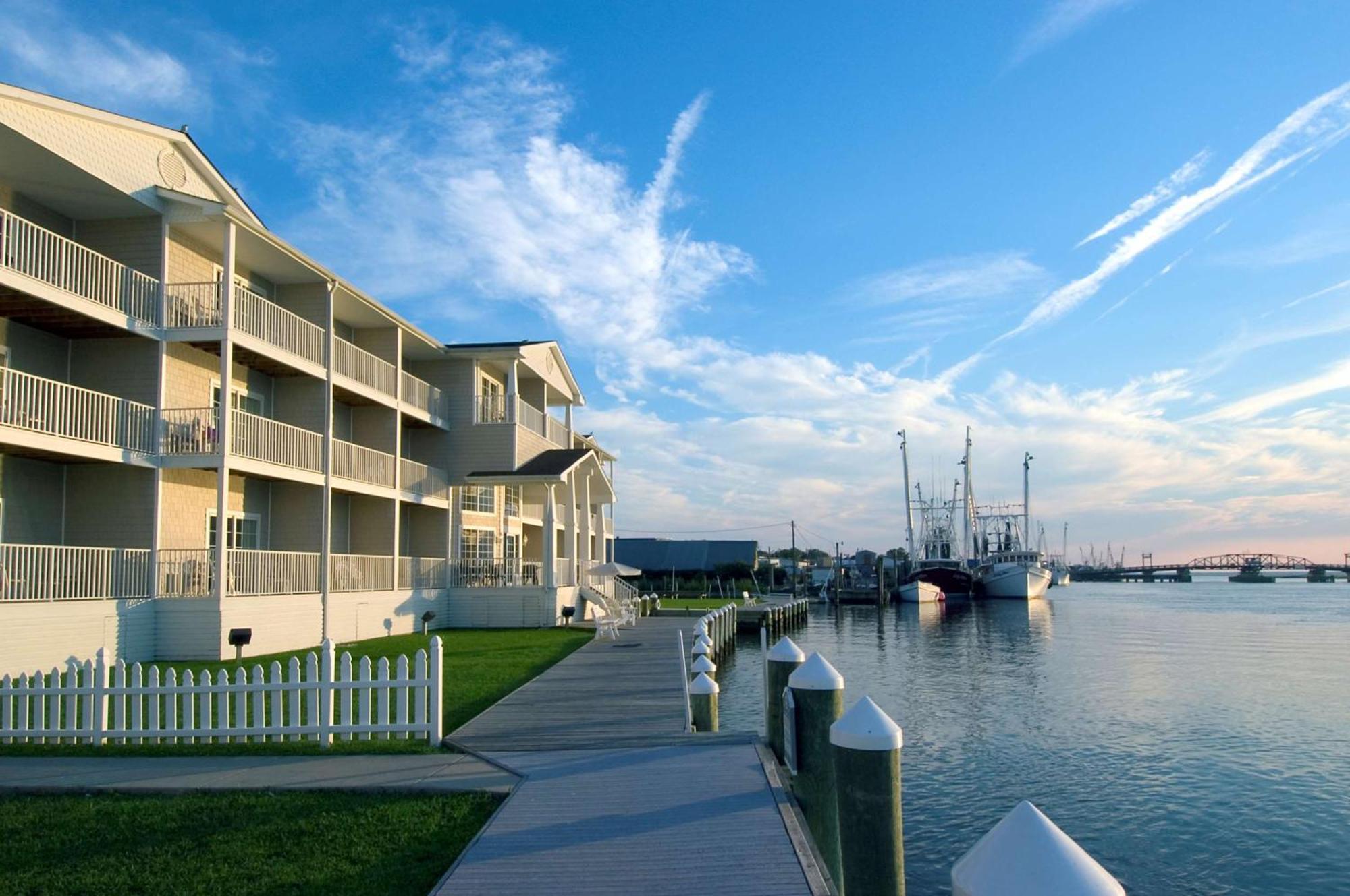 Hampton Inn & Suites Chincoteague-Waterfront, Va Bagian luar foto